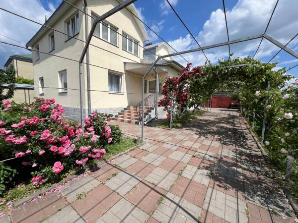 Sale houses B�LOGORODKA, Mn�shenka vulicia,  Belogorodka, Kiev oblast ID 517308