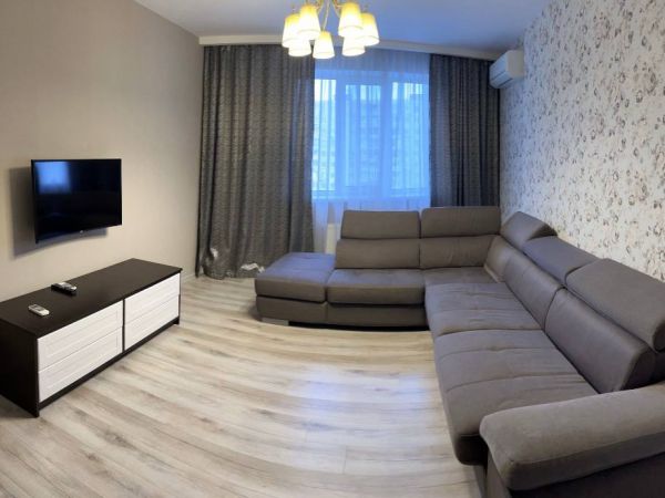 Rent partments Gero�v Polku Azov, 8, Obolonskii,  Kiev, Kiev oblast ID 518539