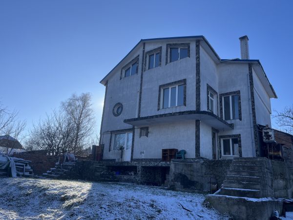 Rent houses Gaiova , Novaia ZHuchka,  Chernivtsi, Chernivtsi oblast ID 529809